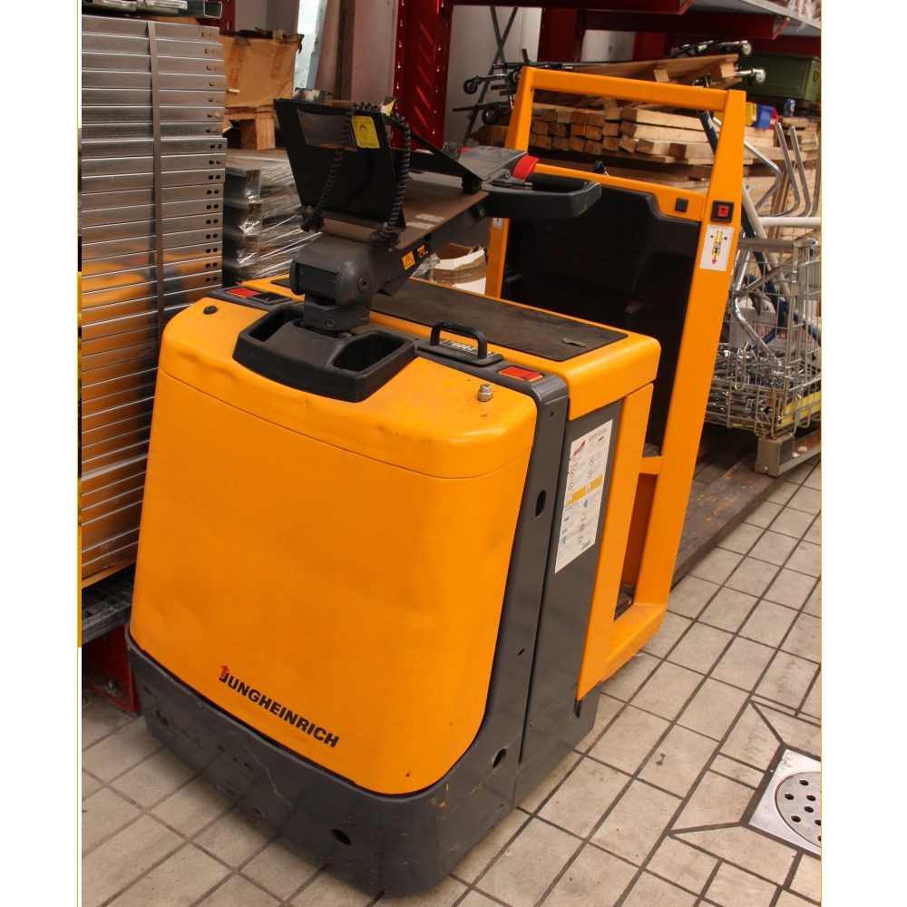 carrello preparatore usato Jungheinrich