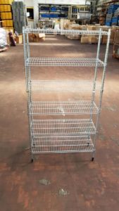 scaffalatura leggera tipo IKEA