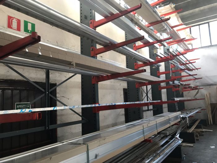 Scaffalatura Cantilever usata