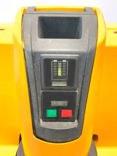 Transpallet elettrico Jungheinrich EJE220 - immagine 2