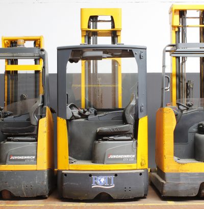 Carrello elevatore retrattile ETV 320 - immagine 2