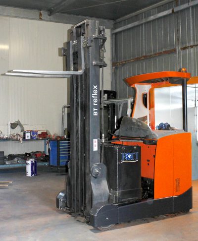 Carrello Elevatore Retrattile BT RRE200 - immagine 3