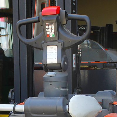 Transpallet con pedana LPE 200 - immagine 5