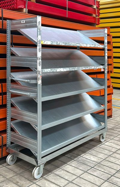 Carrello con ripiani - immagine 2