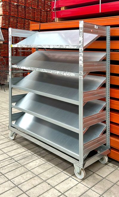 Carrello con ripiani - immagine 3